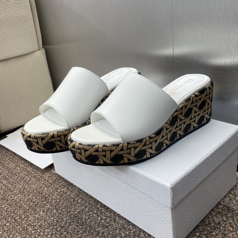 chr1st1an D10r slippers